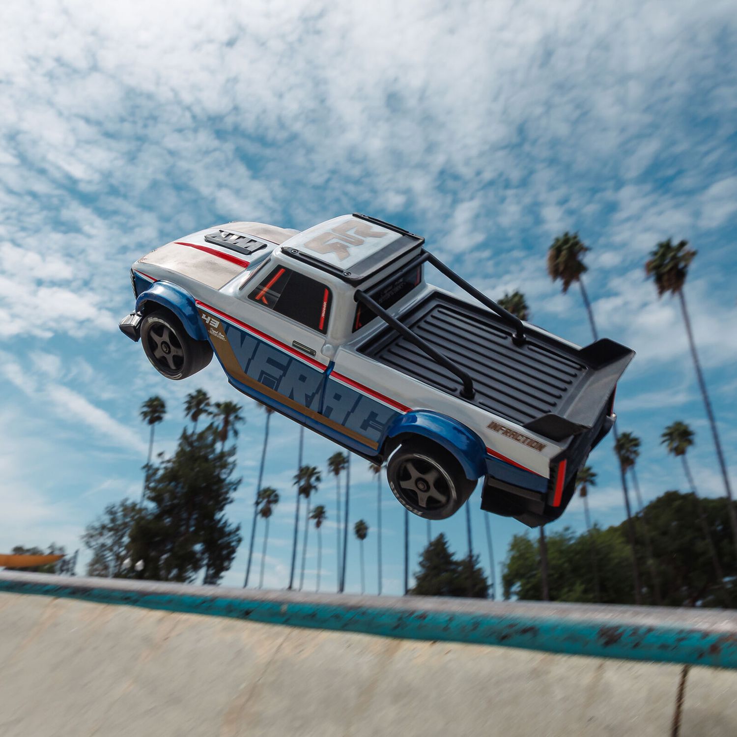 1/12 INFRACTION GROM 3S 4X4 RTR Brushless All-Road Street Bash, White/Blue