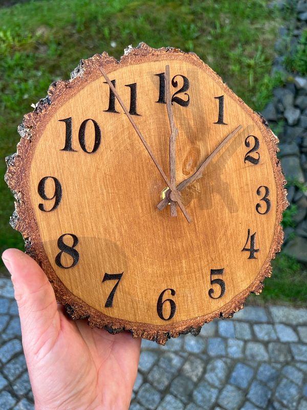 UHR WANDUHR HOLZUHR BAUMSCHEIBE Echtholz Birke UNIKAT