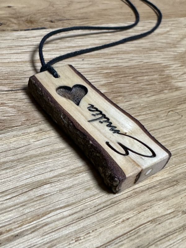 Design Anhänger Echtholz Kette UNIKAT Gravur inklusive