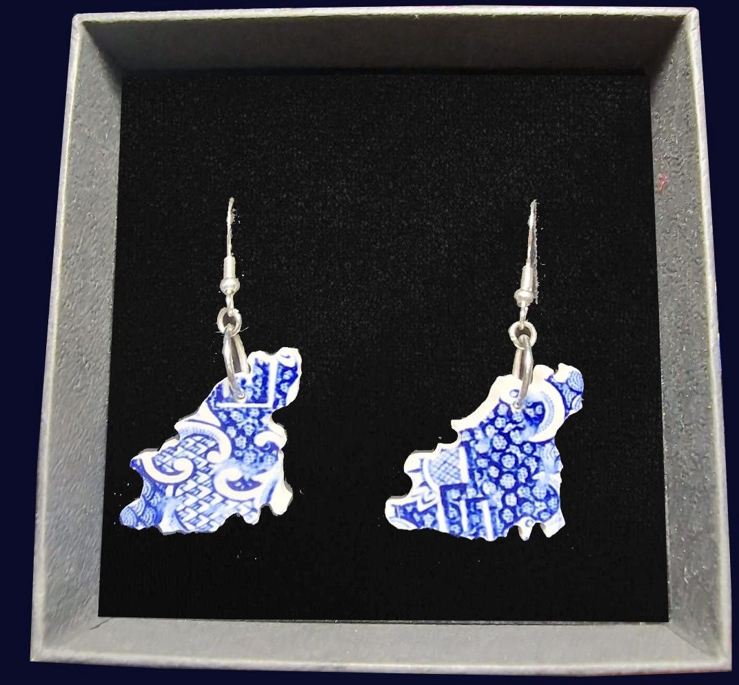 Redefined by Iris &amp; Dora, Style: Earrings