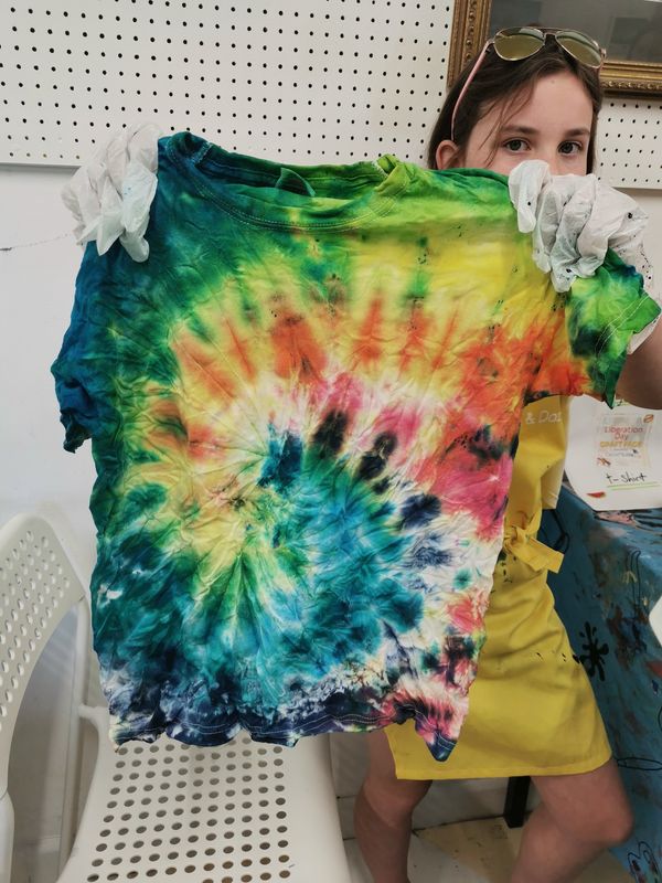 Create Your Own Tie Dye T-Shirt