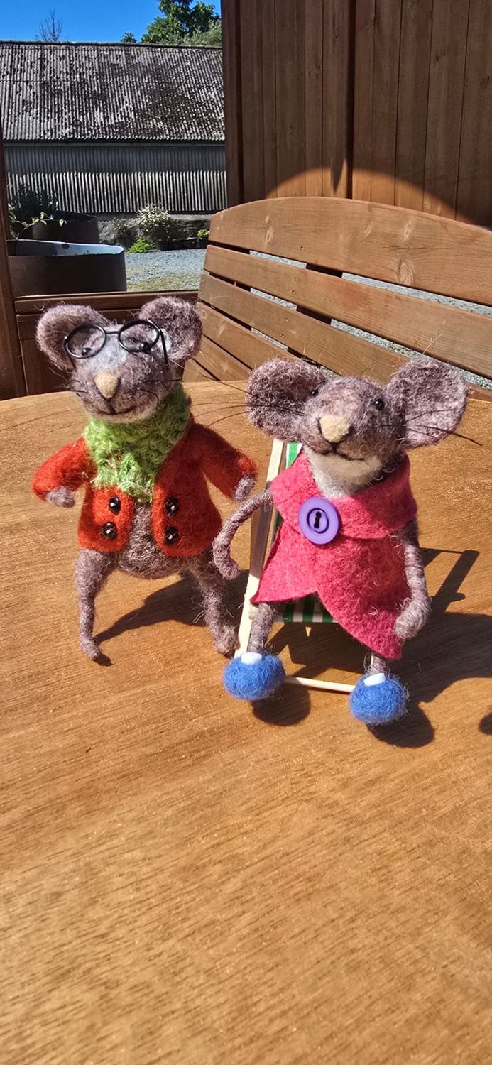 Make a Needle Felted Mouse: From Wool to Whiskers