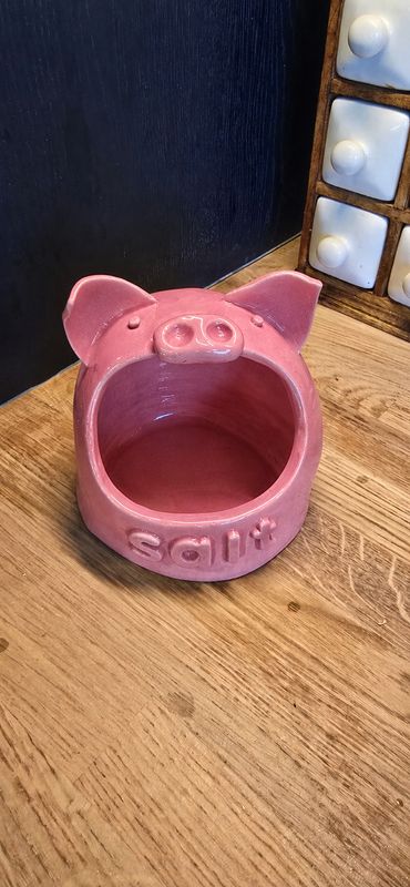 Make your own Ceramic Salt Pig - Monday 12th October 2026 - 6-8pm