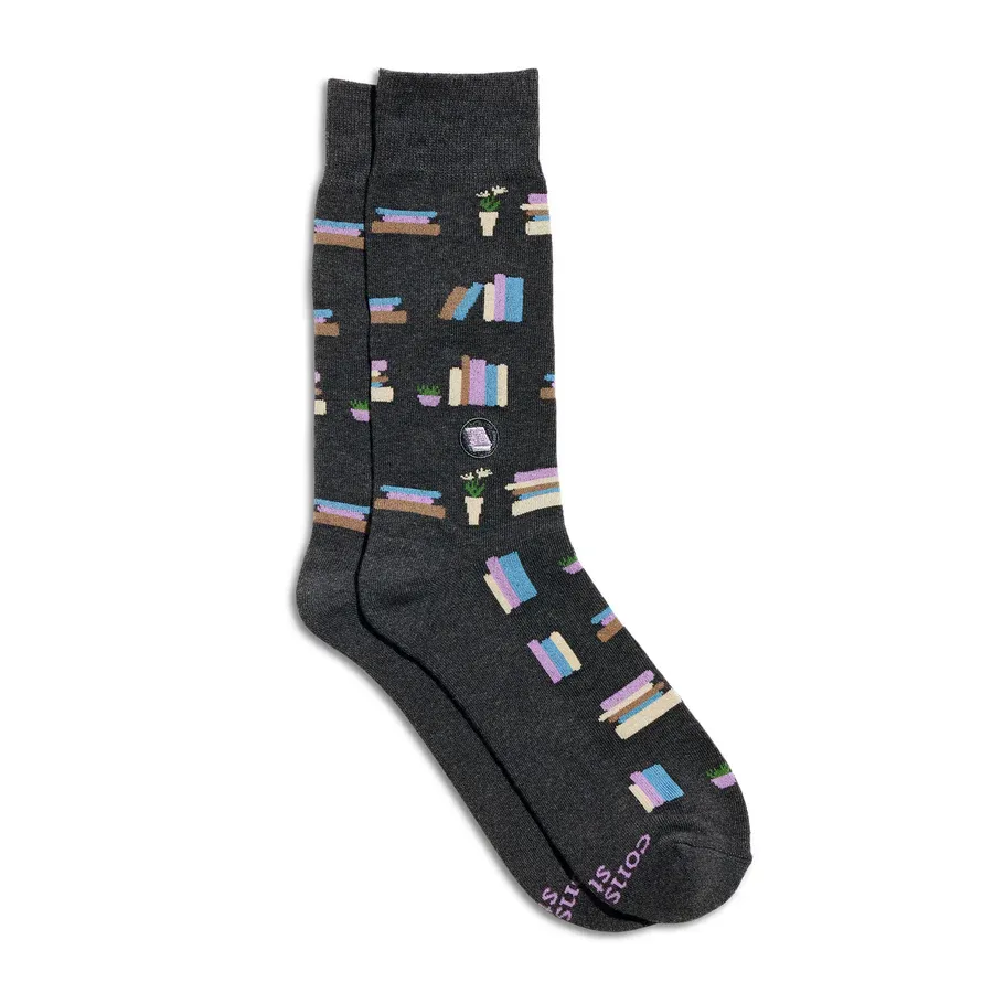 Crew Socks That Give Books Grey Bookshelves, Size: Small