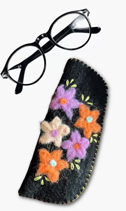 Embroidered Felt Floral Eyeglass Holder 6.5"