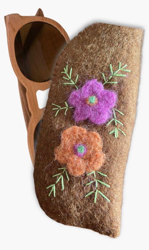 Embroidered Felt Floral Eyeglass Holder 7"