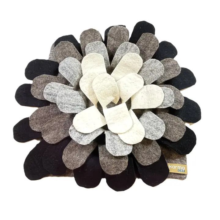 Black &amp; White Rose Felt Pet Activity Mat