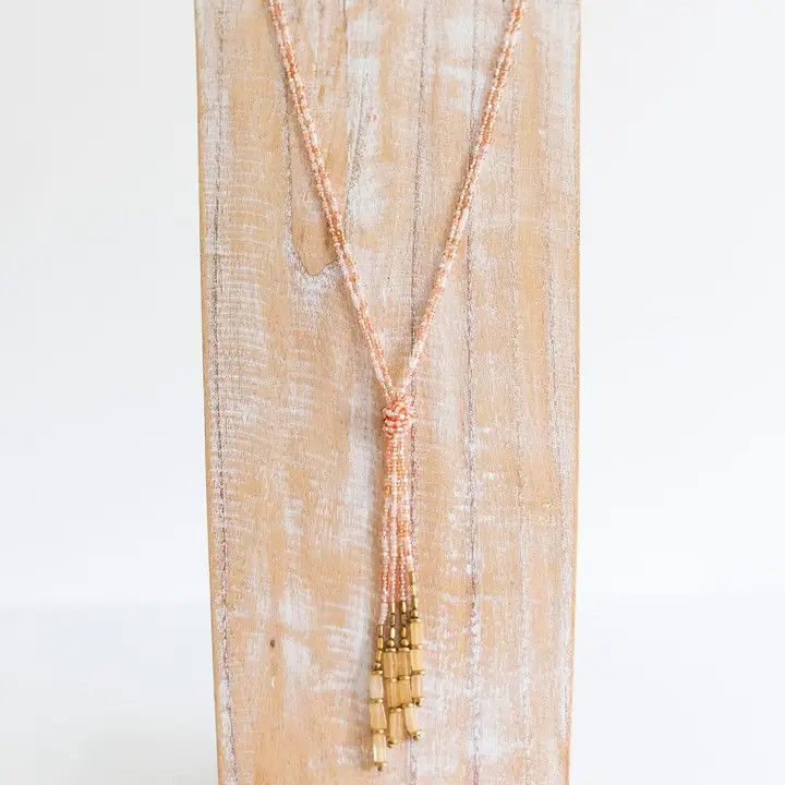 Frose Hema Knot Necklace