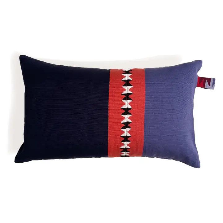 Grey-Throated Chat Lumbar Pillow