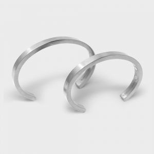 Stowaway Bracelet by Ilovehandles, Size: Lg