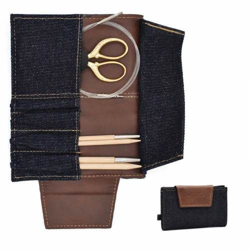 Weekend Travel Needle Case Small, Color: Chocolate