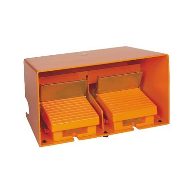 XPER5100D, Double foot switch XPE, metal, orange, with cover, trigger mechanism, 1 step, 2NC+2NO, IP66