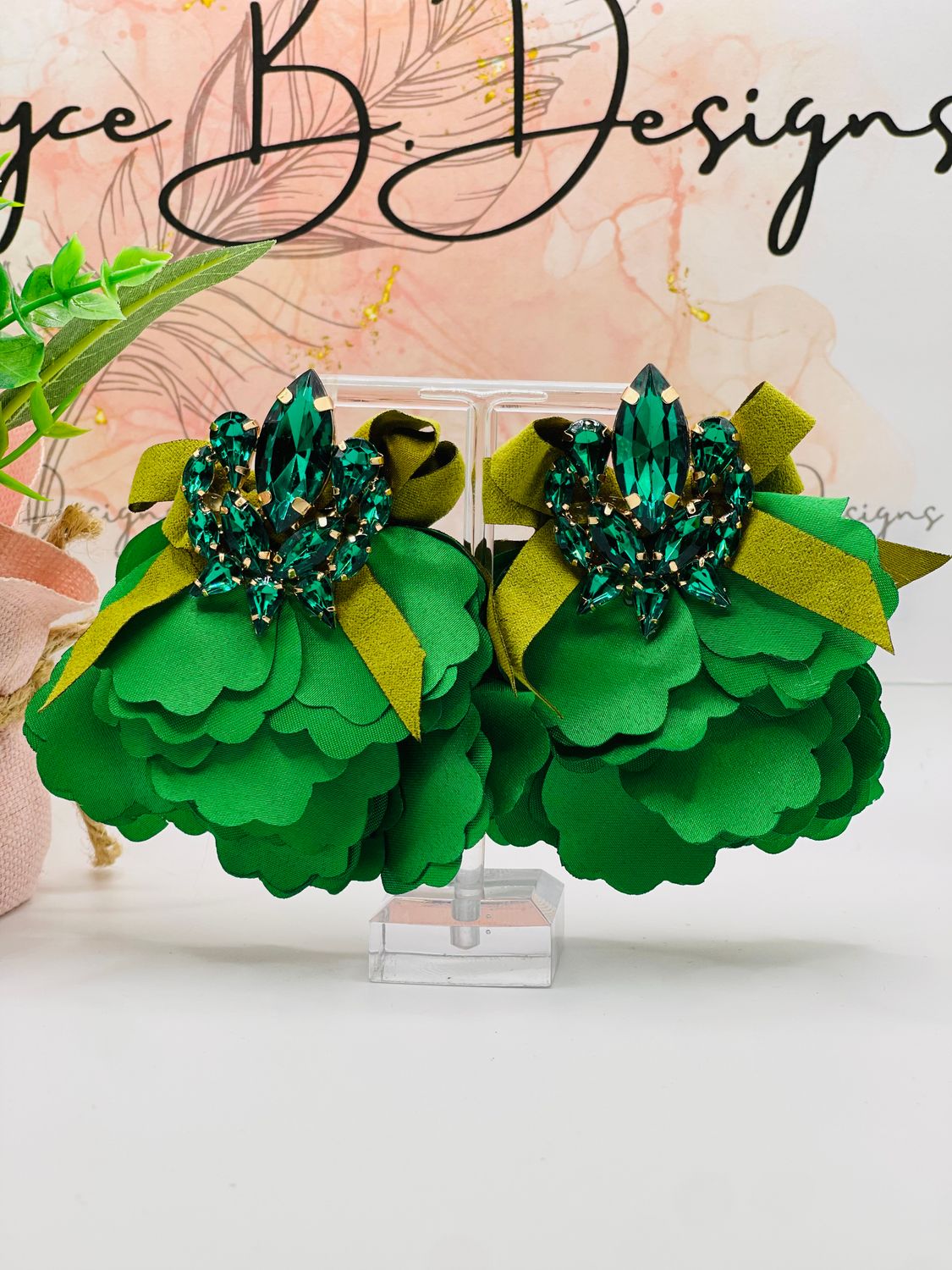 Emerald Holiday Glam