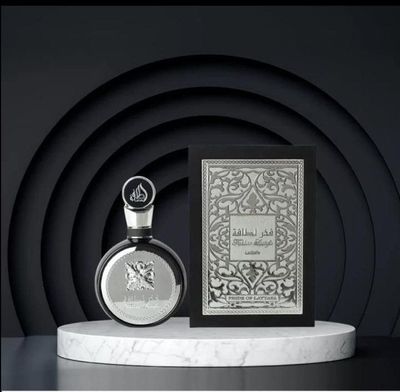 PROFUMO FAKHAR LATTAFA SILVER