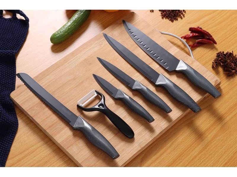 KIT COLTELLI DA CUCINA IN CARBONIO 6PC ROYALITY LINE