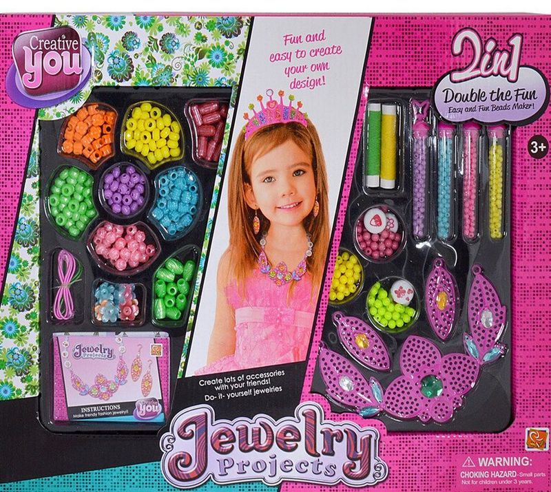 Ensemble de perles & autres accessoires de bijoux