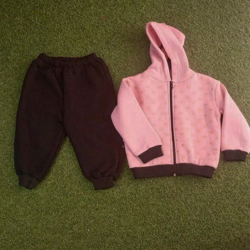 Ensemble Blouson Rose Noir avec Capuche Ensemble Blouson Rose Noir avec Capuche