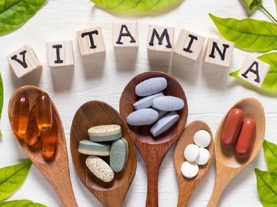 VITAMINAS Y MINERALES
