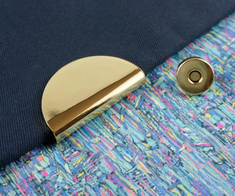 Emmaline Bags Magnetic Edge Clasp - Half Moon