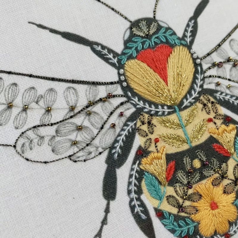 Pollen Embroidery - Bee - by Ally Gore