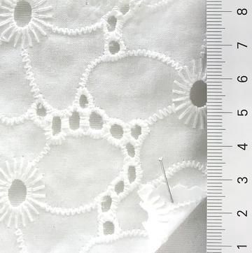 0.6m Remnant - 100% Cotton Eyelet in White