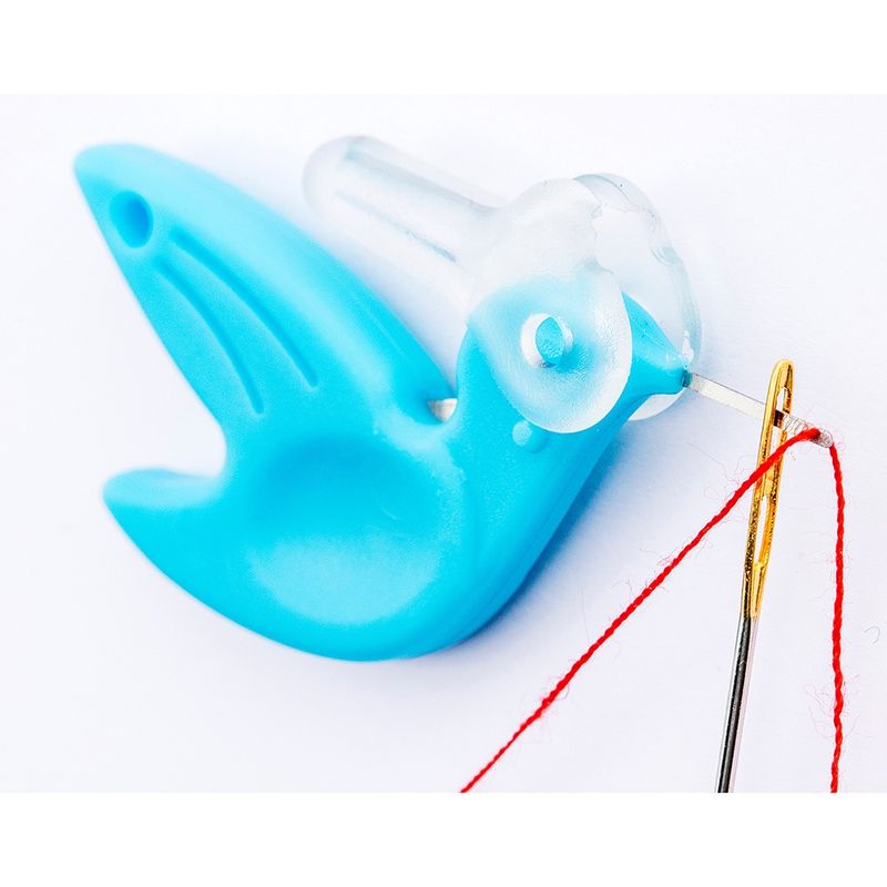 MILWARD GREEN Needle Threader Hummingbird with Cutter - Blue