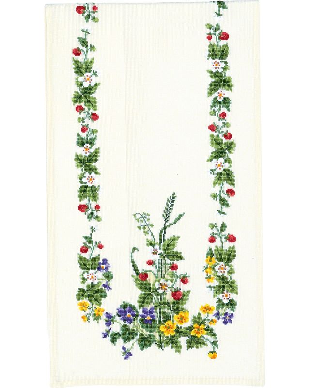 Permin Strawberry Table Runner Cross Stitch Kit - Perminlan