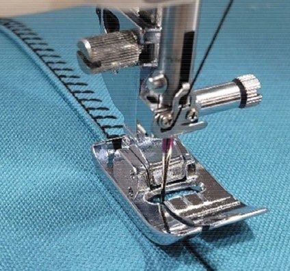 Janome Left Bi-Level Foot for 9mm (202522005)