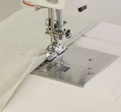 Janome Rolled Hem Feet (4mm &amp; 6mm) for 5-7mm Top Load Machines