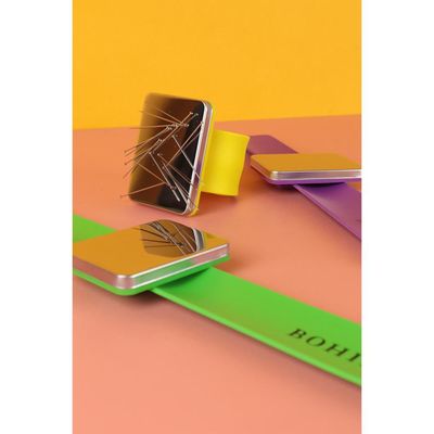 Bohin Magnetic Pin Cushion Bracelet