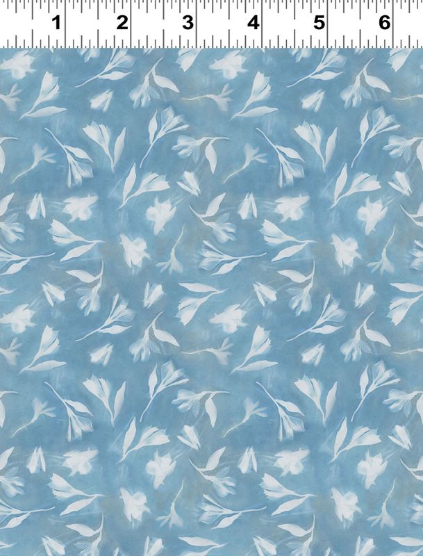 Naturescape Alstroemeria in Sky by Liz St. Andre for Clothworks