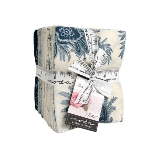 Breathtaking Blues | Fat Quarters - 30pcs | by 3 Sisters for Moda