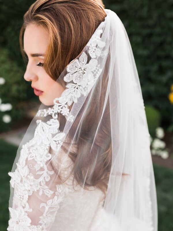 BRIDAL VEIL