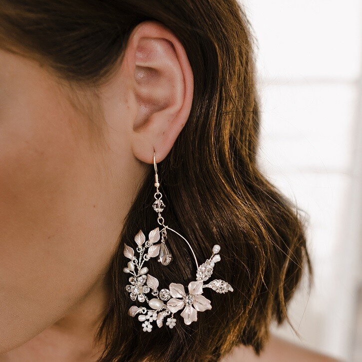 PRECIOUS RHINESTONE &amp; PEARL EARRINGS