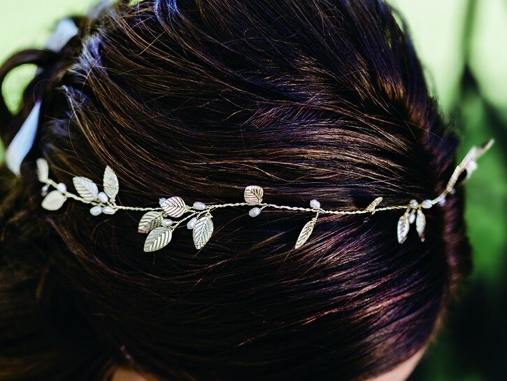 Dainty Hair Vine