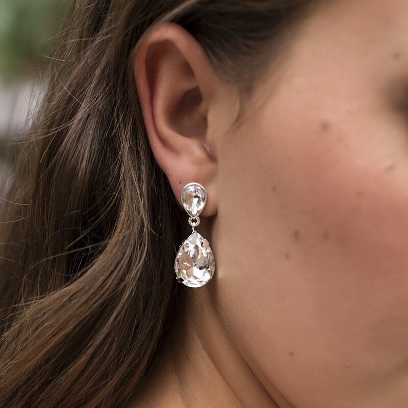 DAINTY DROP EARRINGS