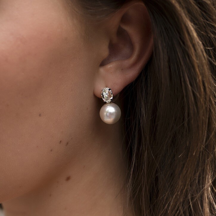 PEARL EARRINGS
