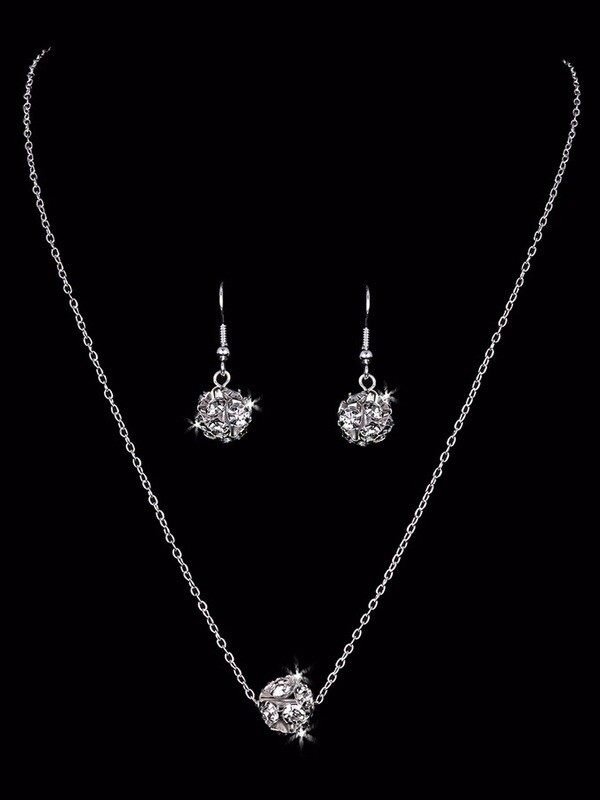 DAZZLING RHINESTONE CLUSTER NECKLACE SET