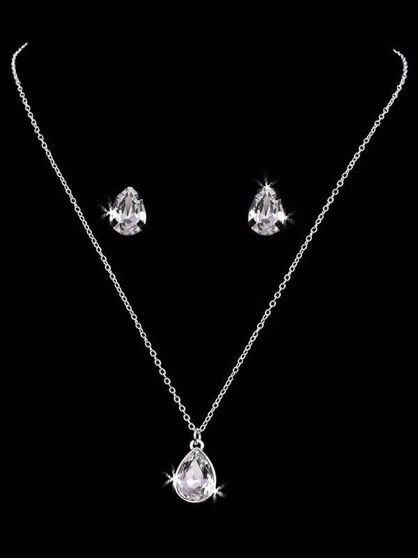 GORGEOUS SILVER NECKLACE SET
