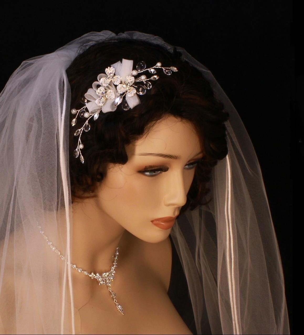 Floral Ribbon Side Accent