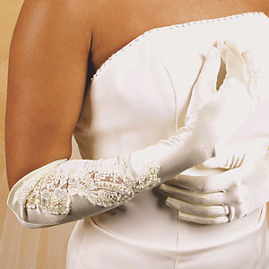 IVORY SATIN GLOVE BY
WEDDING FACTORY DIRECT