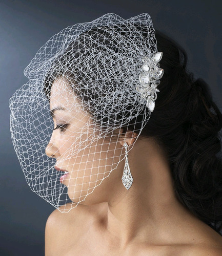 CRYSTAL COMB WITH CAGE VEIL