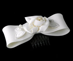 IVORY PEARL BOW