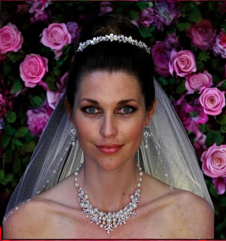 Alluring floral head band