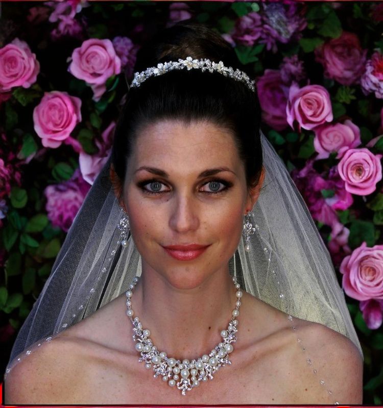 Alluring floral head band