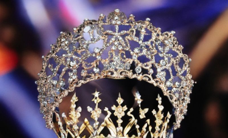 A Tall ElegantCrown