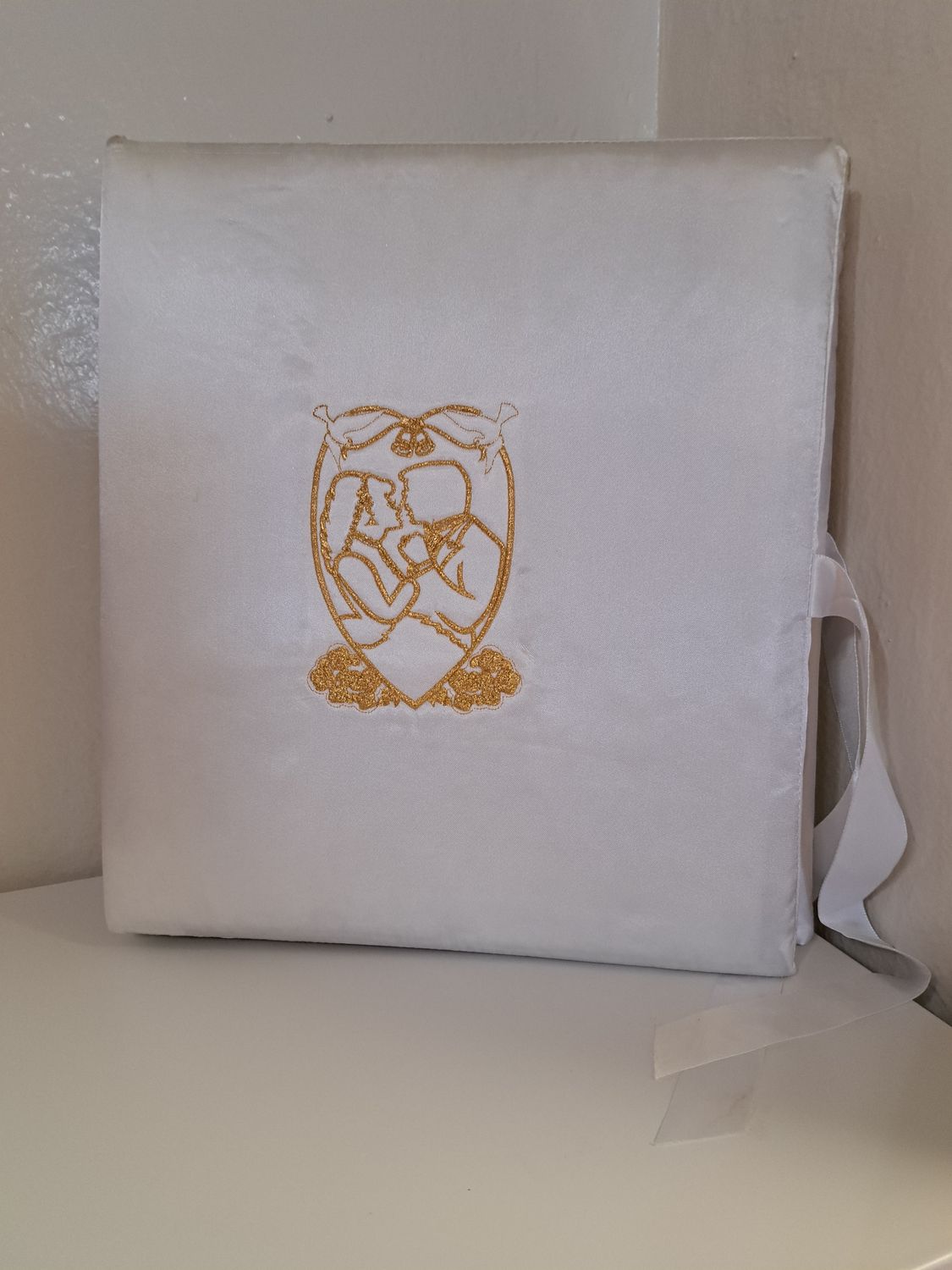 &#39;I LOVE YOU&#39; Photo Album (White)