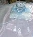 BLUE DIAMOND  BOX RING PILLOW