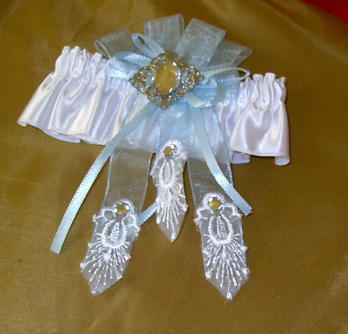WHITE SATIN GARTER