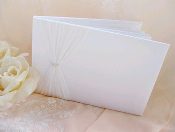 CHIFFON &amp; CRYSTAL GUEST BOOK